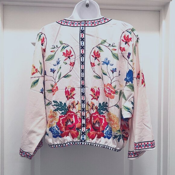 SHEIN Women's Cropped Elastic Flowy Floral Cross Over Front Size Med-Multi Col - Picture 11 of 16